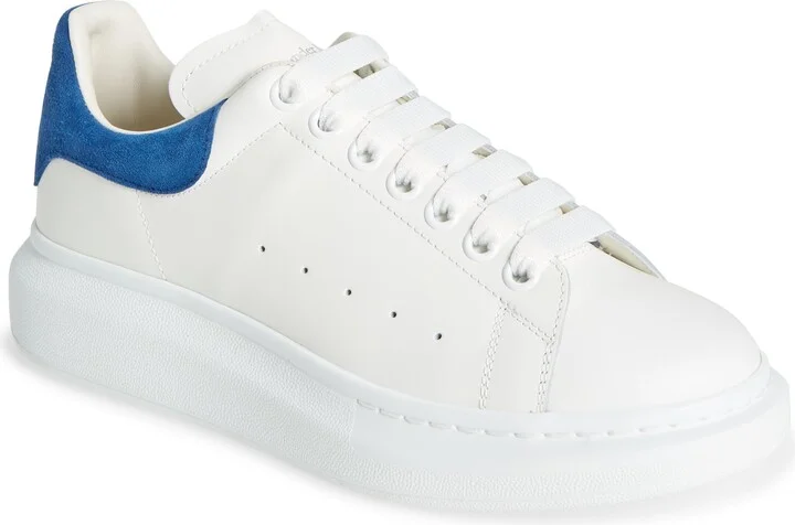 Oversized Sneaker