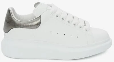 Oversized Sneaker