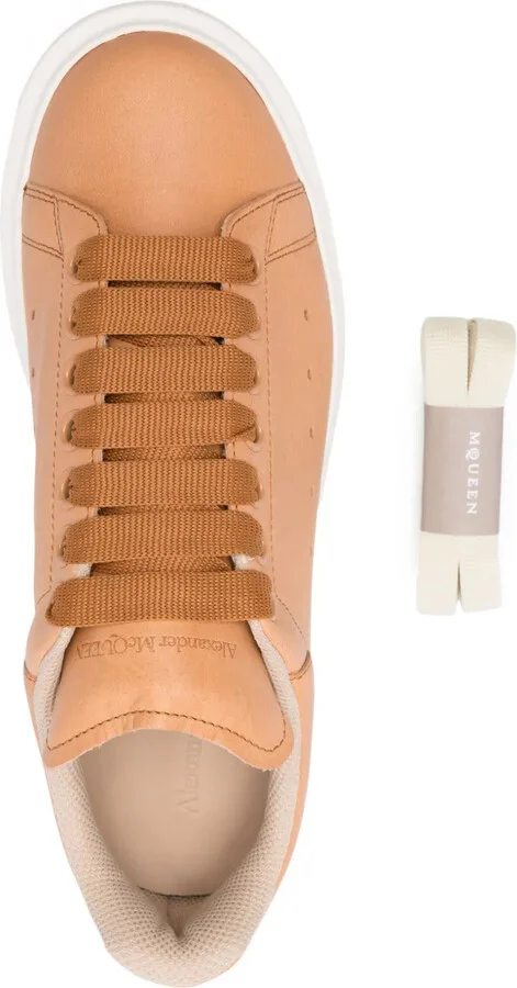 Oversized sneakers - Image 4