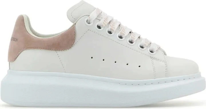 Oversized sneakers