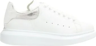 Oversized sneakers