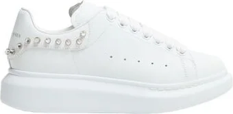 Oversized sneakers