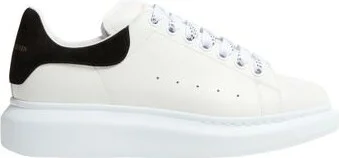 Oversized sneakers