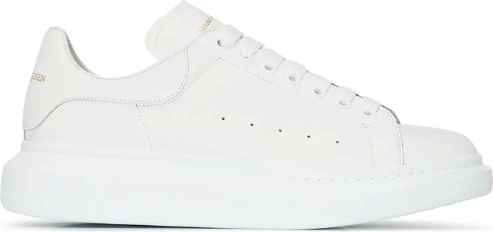 Oversized sneakers