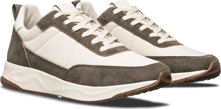 Owens Sneaker