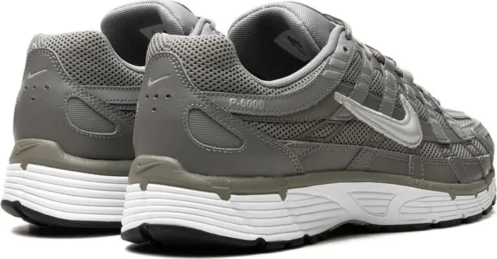 P-6000 "Dark Stucco" sneakers - Image 3