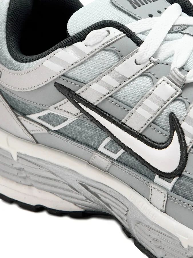 P-6000 silver sneakers - Image 4