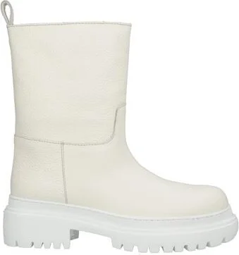 P. a.r. o.s. h. Woman Ankle boots