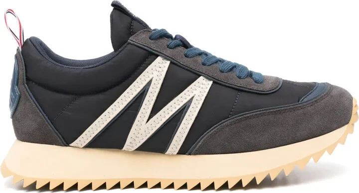 Pacey sneakers