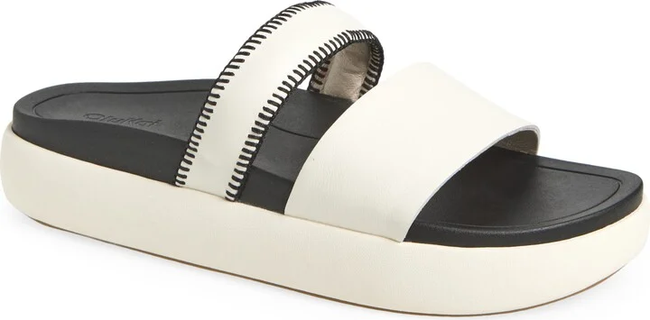 White Sand / Lava Rock