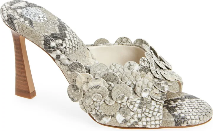 LIGHT TAUPE