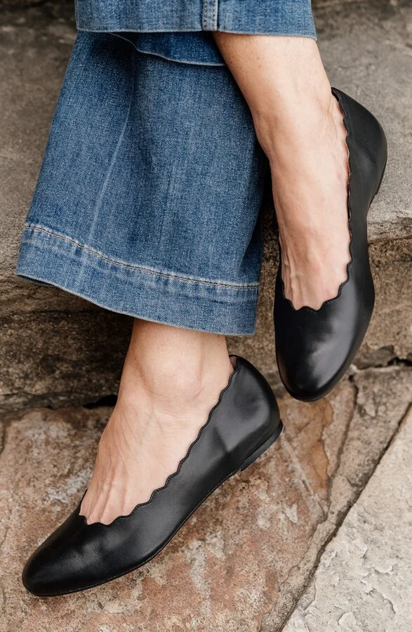Palm Beach Scalloped Ballet Flat - Image 2