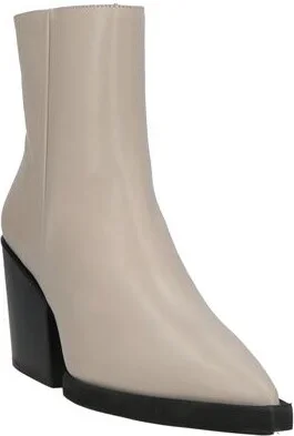 Paloma Barceló Woman Ankle boots - Image 2