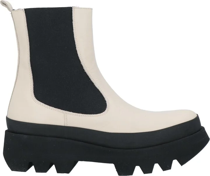 Paloma Barceló Woman Ankle boots - Image 3