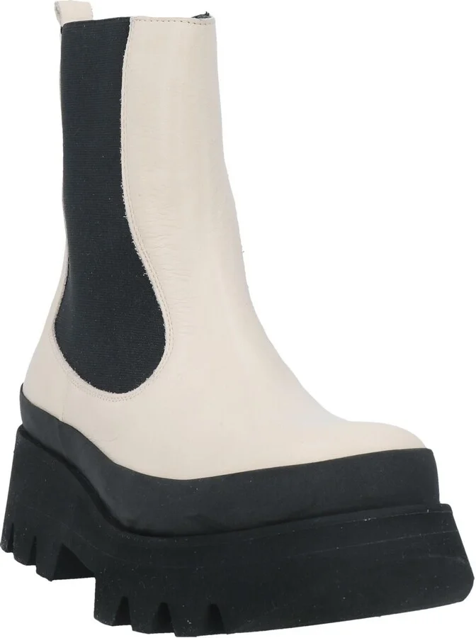 Paloma Barceló Woman Ankle boots - Image 4