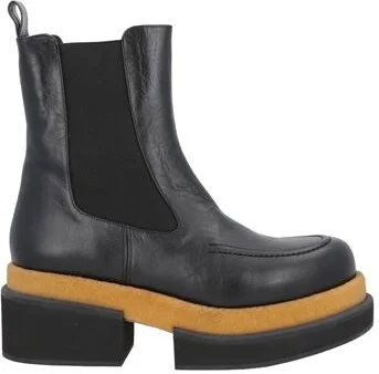 Paloma Barceló Woman Ankle boots