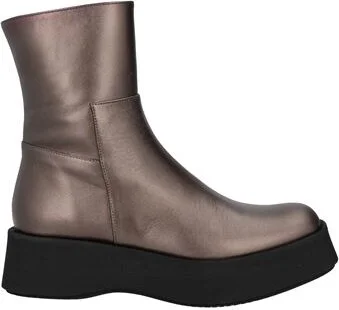 Paloma Barceló Woman Ankle boots