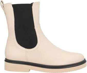 Paloma Barceló Woman Ankle boots