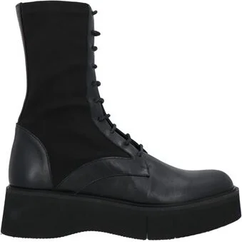 Paloma Barceló Woman Ankle boots
