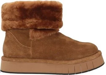 Paloma Barceló Woman Ankle boots