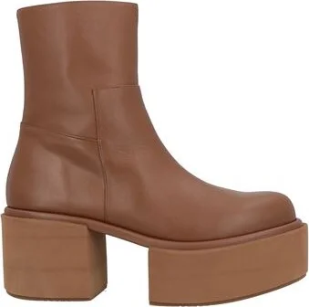 Paloma Barceló Woman Ankle boots