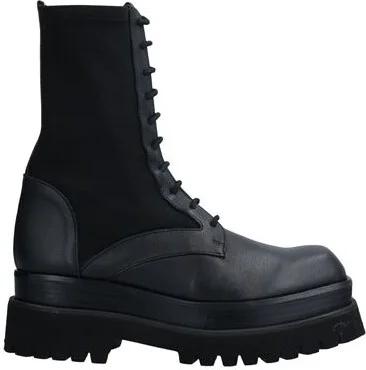 Paloma Barceló Woman Ankle boots
