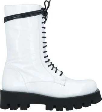 Paloma Barceló Woman Ankle boots