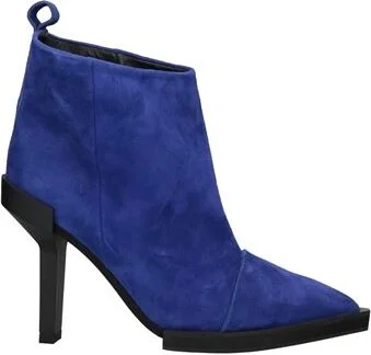 Paloma Barceló Woman Ankle boots