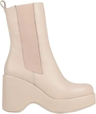 Paloma Barceló Woman Ankle boots