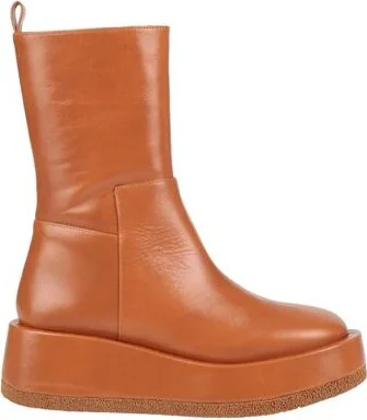 Paloma Barceló Woman Ankle boots