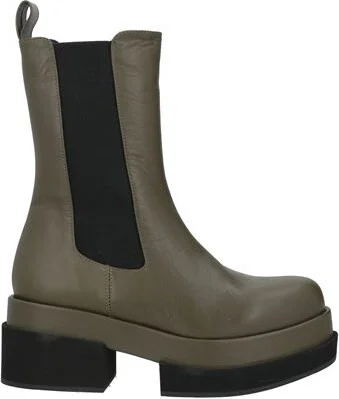 Paloma Barceló Woman Ankle boots