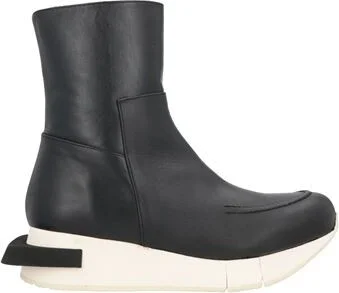 Paloma Barceló Woman Ankle boots