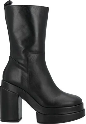 Paloma Barceló Woman Ankle boots