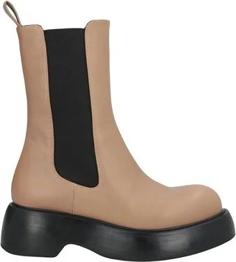 Paloma Barceló Woman Ankle boots