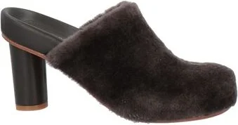 Paloma Barceló Woman Mules & Clogs