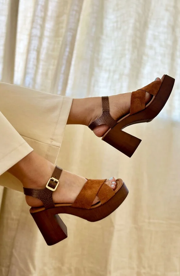 Paloma Platform Wedge Sandal - Image 6