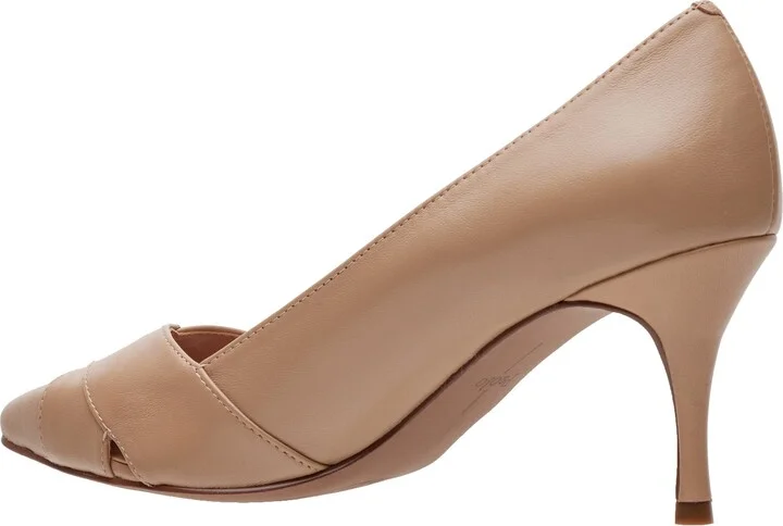 Palos Pointed Toe Pump - Image 2