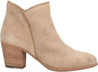 Pantanetti Woman Ankle boots