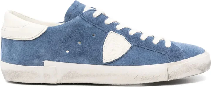 Paris sneakers