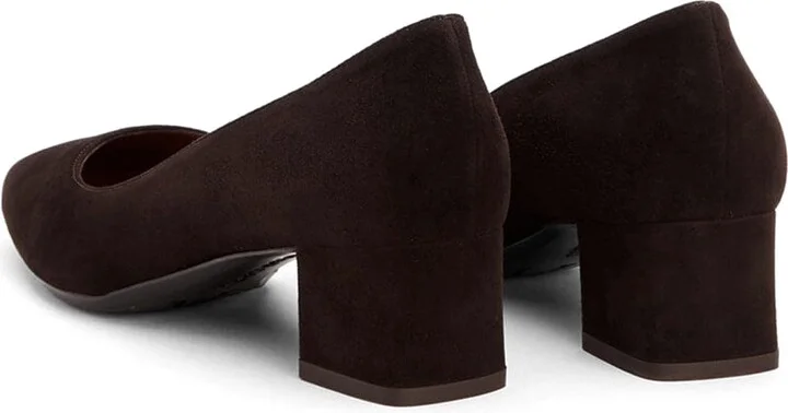 Pasha Pointed Toe Pump - Image 2