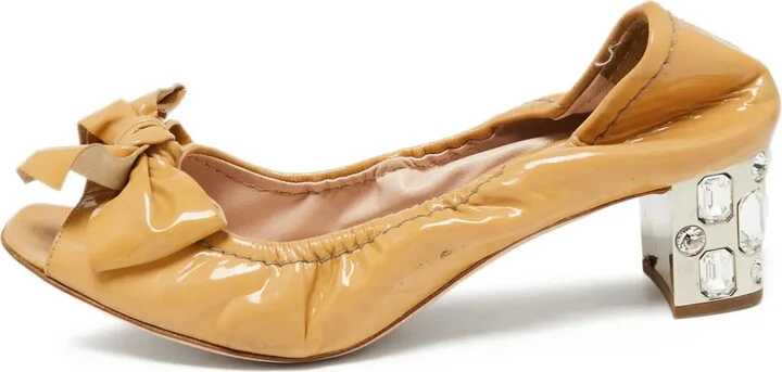 Patent-Finish Pumps