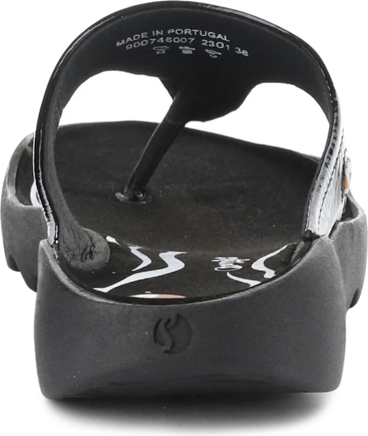 Patent Flip Flop Sandal - Image 3