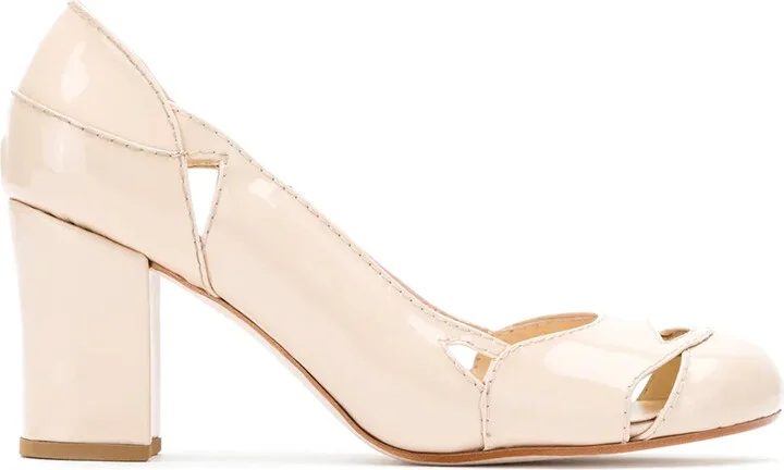 patent leather Bruxelas pumps