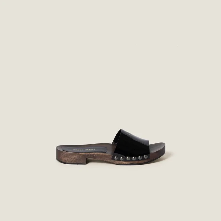 Patent leather clogs - Image 2