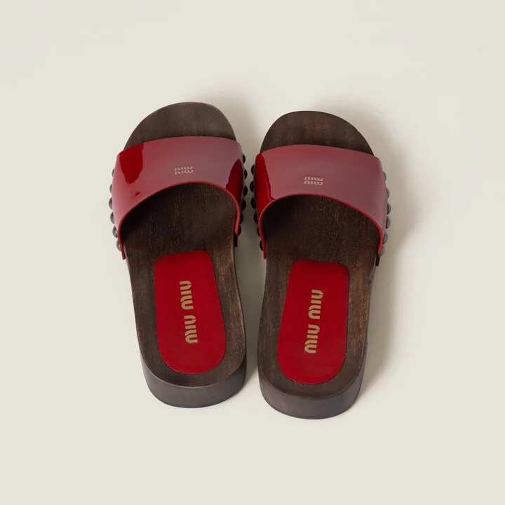 Patent leather clogs - Image 3