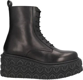 Patrizia Pepe Woman Ankle boots