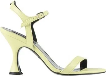 Pastel yellow