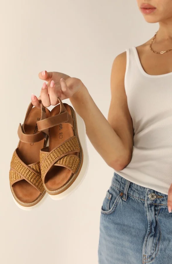 Pavlova Platform Sandal - Image 2
