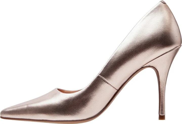 Payton Pointy Toe Pump - Image 3
