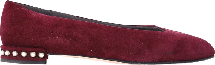 Pear-Embellished Flats in Red Suede